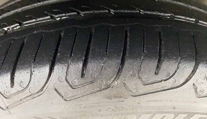 2016 Honda City 1.5L I-VTEC V MT, Petrol, Manual, 59,118 km, Right Rear Tyre Tread