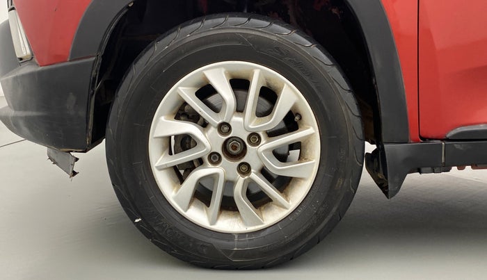 2016 Mahindra Kuv100 K8 D 6 STR, Diesel, Manual, 71,448 km, Left Front Wheel