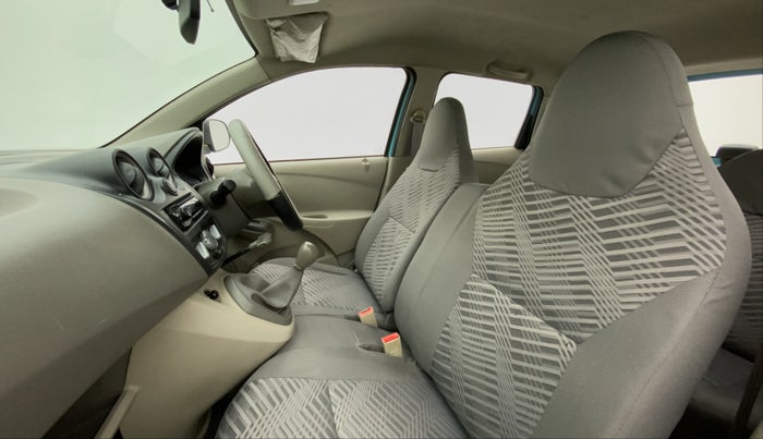 2014 Datsun Go T, Petrol, Manual, 73,975 km, Right Side Front Door Cabin