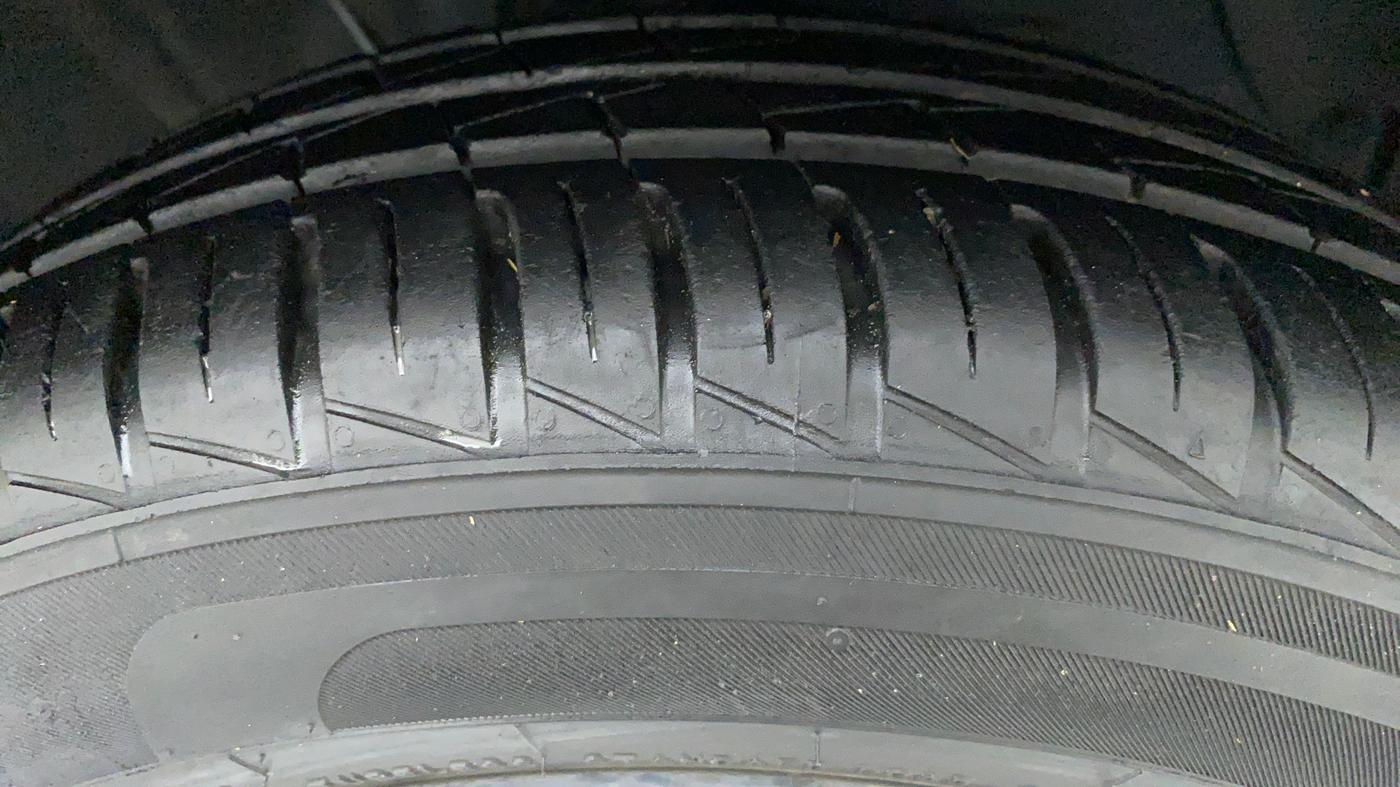 2020 Hyundai GRAND I10 NIOS MAGNA 1.2 MT, Petrol, Manual, 6,520 km, Right Front Tyre Tread