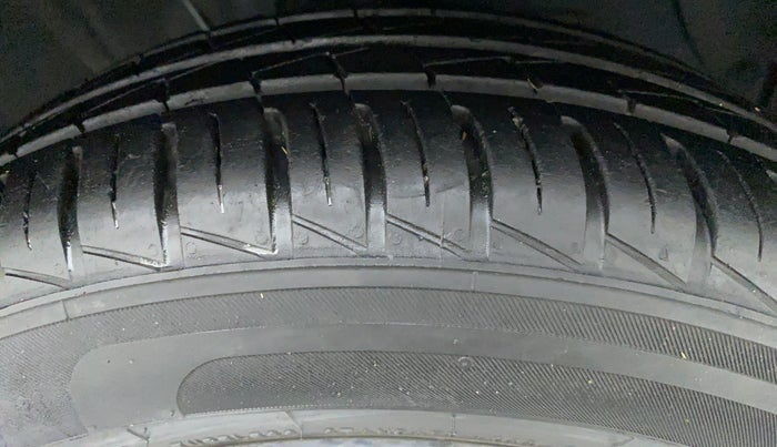 2020 Hyundai GRAND I10 NIOS MAGNA 1.2 MT, Petrol, Manual, 6,520 km, Right Front Tyre Tread