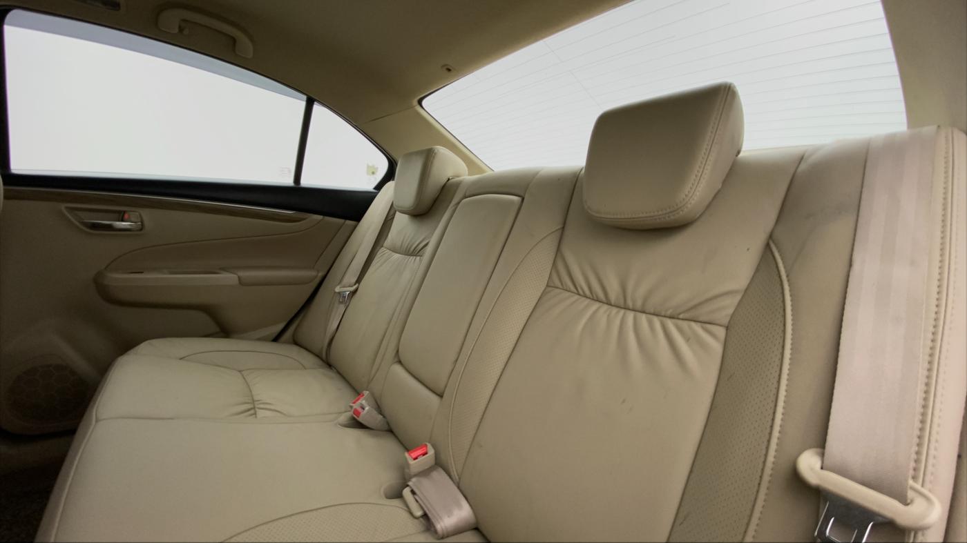 2021 Maruti Ciaz ALPHA 1.5 MT VTVT SHVS, Petrol, Manual, 13,554 km, Right Side Rear Door Cabin