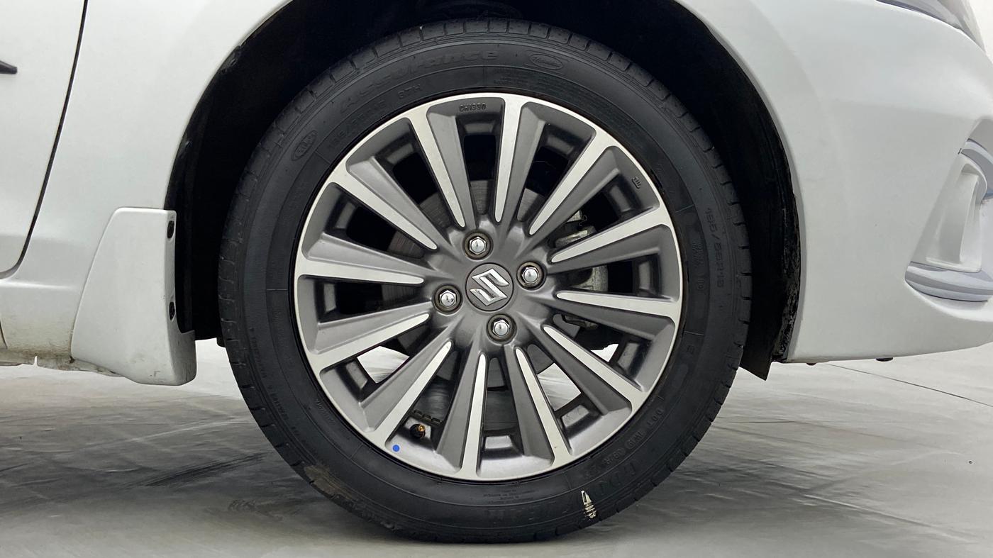 2021 Maruti Ciaz ALPHA 1.5 MT VTVT SHVS, Petrol, Manual, 13,554 km, Right Front Wheel