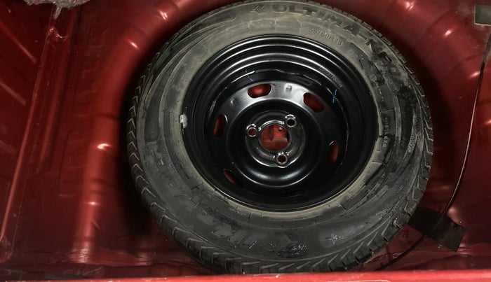 2019 Renault Kwid RXT 1.0 AMT (O), Petrol, Automatic, 40,558 km, Spare Tyre