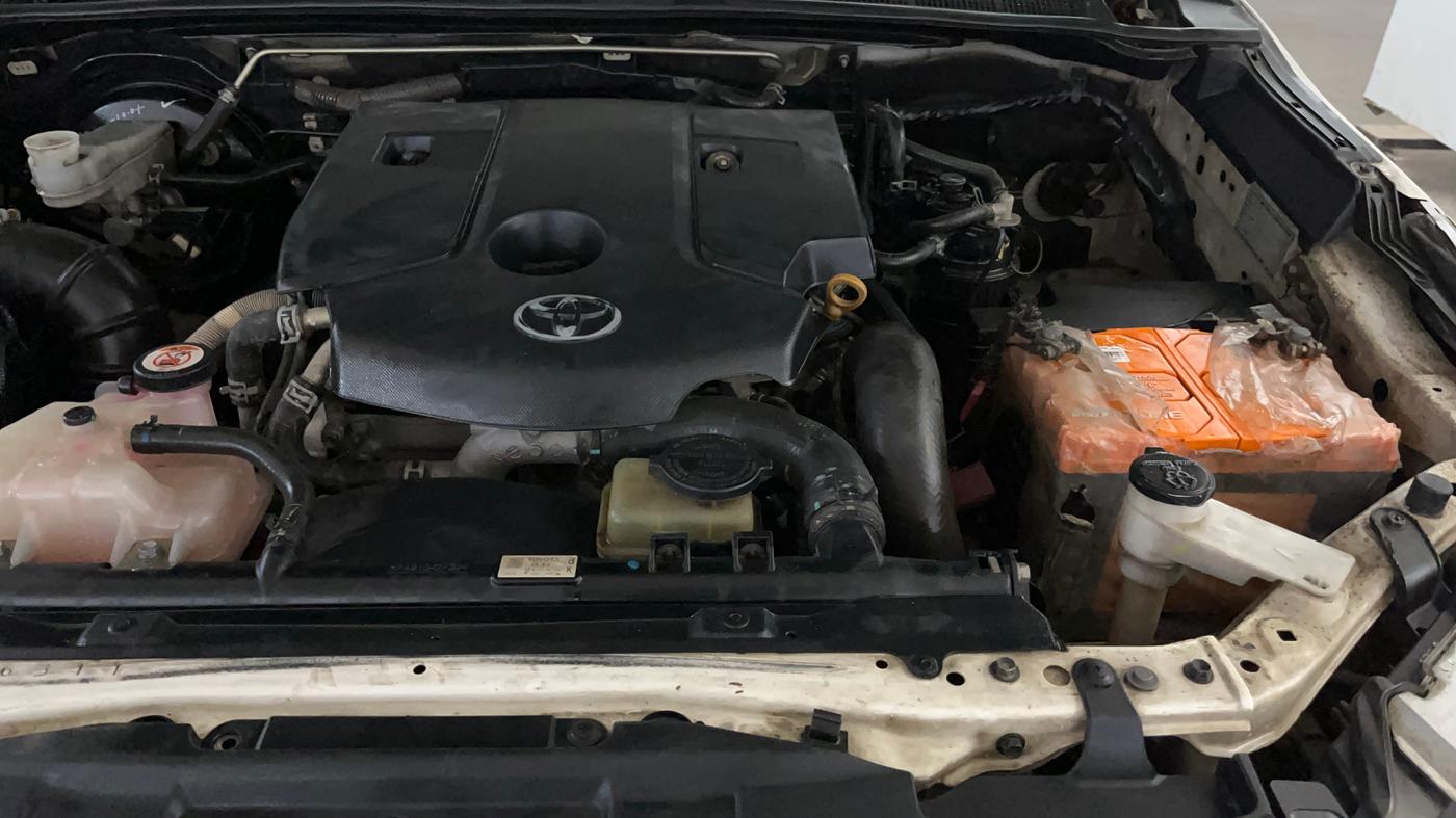 2018 Toyota Fortuner 2.8 4X2 MT, Diesel, Manual, 1,58,640 km, Engine View - Left