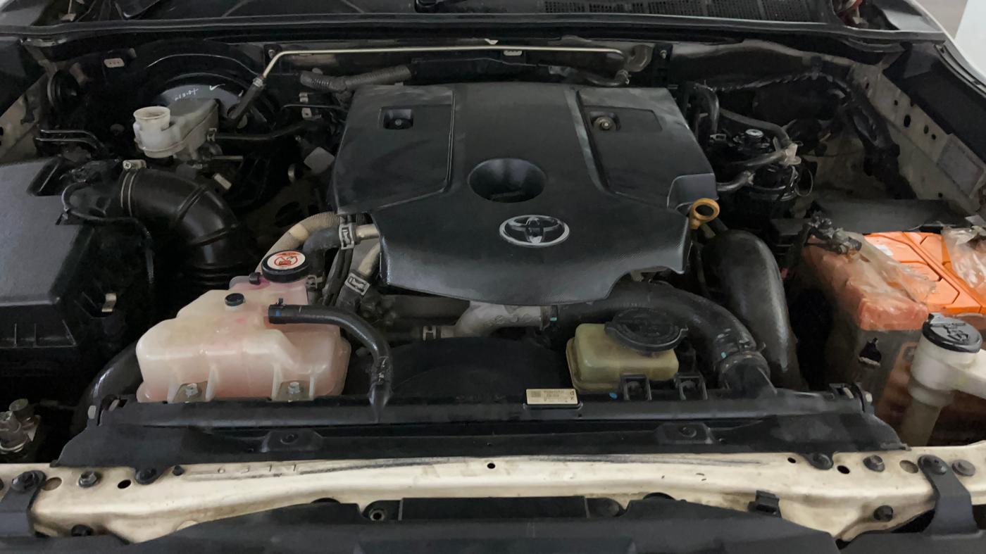2018 Toyota Fortuner 2.8 4X2 MT, Diesel, Manual, 1,58,640 km, Engine View
