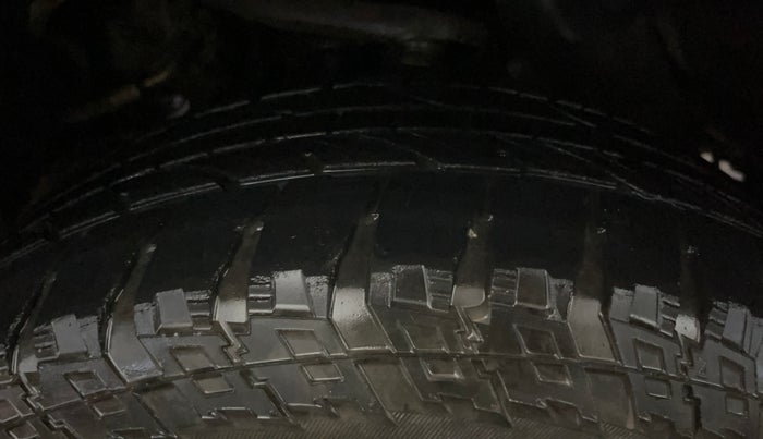 2018 Toyota Fortuner 2.8 4X2 MT, Diesel, Manual, 1,58,246 km, Left Front Tyre Tread