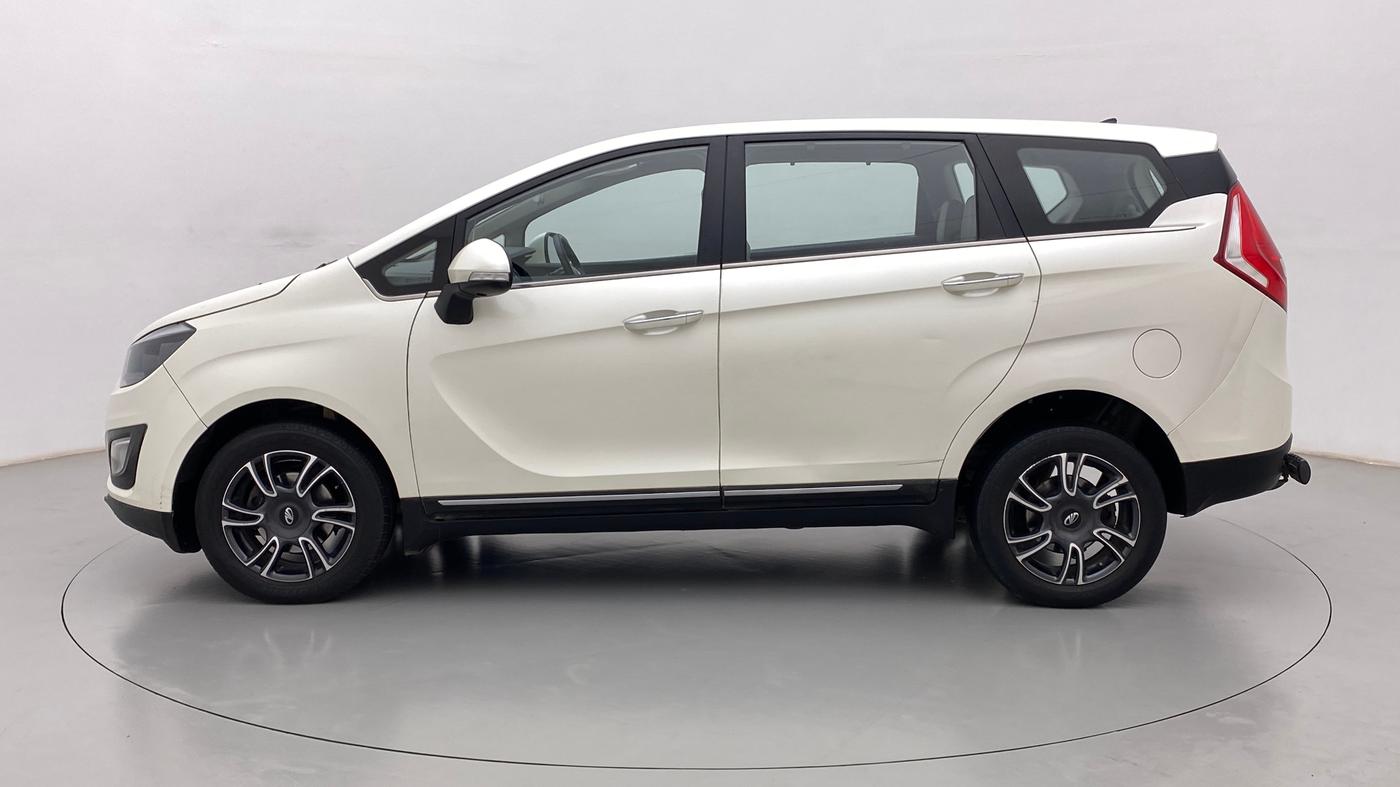 2018 Mahindra MARAZZO M8 7 STR, Diesel, Manual, 76,574 km, Left Side
