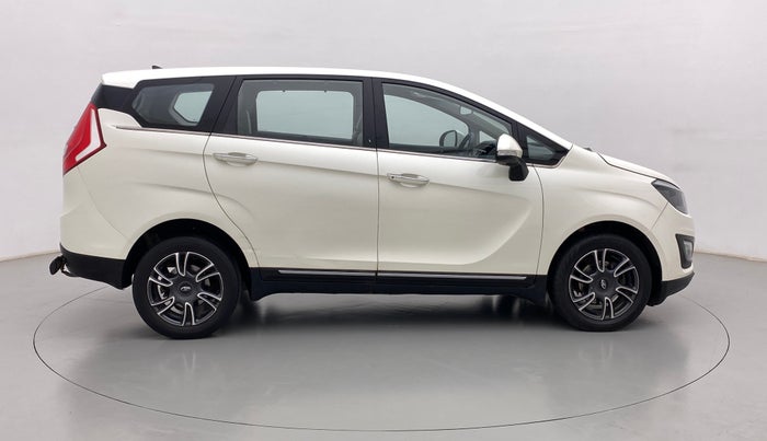 2018 Mahindra MARAZZO M8 7 STR, Diesel, Manual, 76,574 km, Right Side View