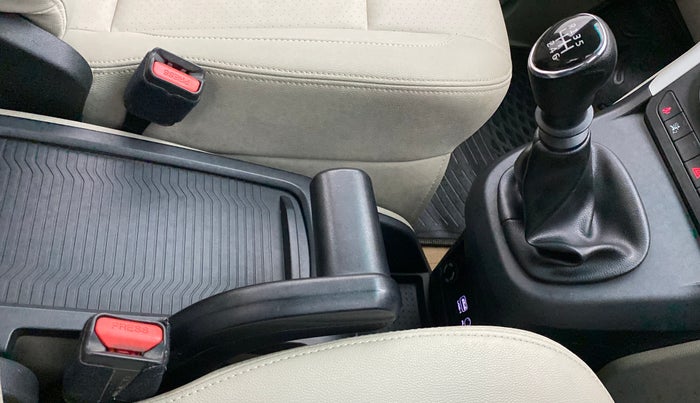 2018 Mahindra MARAZZO M8 7 STR, Diesel, Manual, 76,574 km, Gear Lever