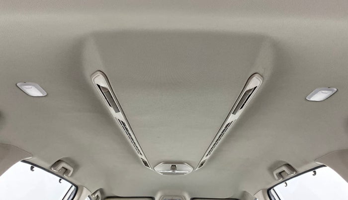 2018 Mahindra MARAZZO M8 7 STR, Diesel, Manual, 76,574 km, Rear AC Vents