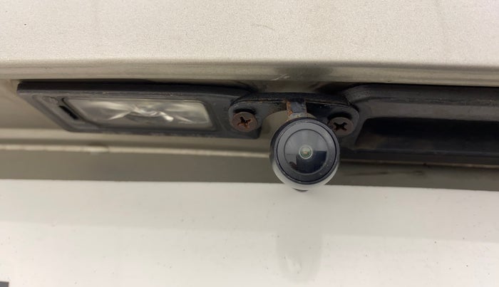 2017 Skoda Rapid AMBITION 1.6 MPI MT, Petrol, Manual, 84,228 km, Parking Camera