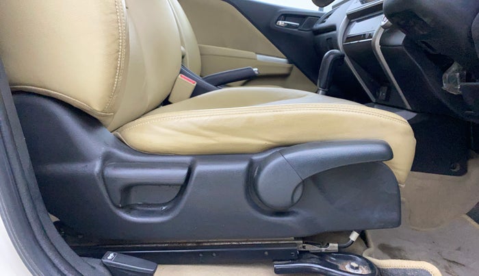 2016 Honda City 1.5L I-VTEC VX CVT, Petrol, Automatic, 40,365 km, Driver Side Adjustment Panel