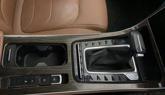 2023 MG HECTOR PLUS Sharp Pro 1.5 Turbo Petrol CVT 6 STR, Petrol, Automatic, 46,361 km, Gear Lever