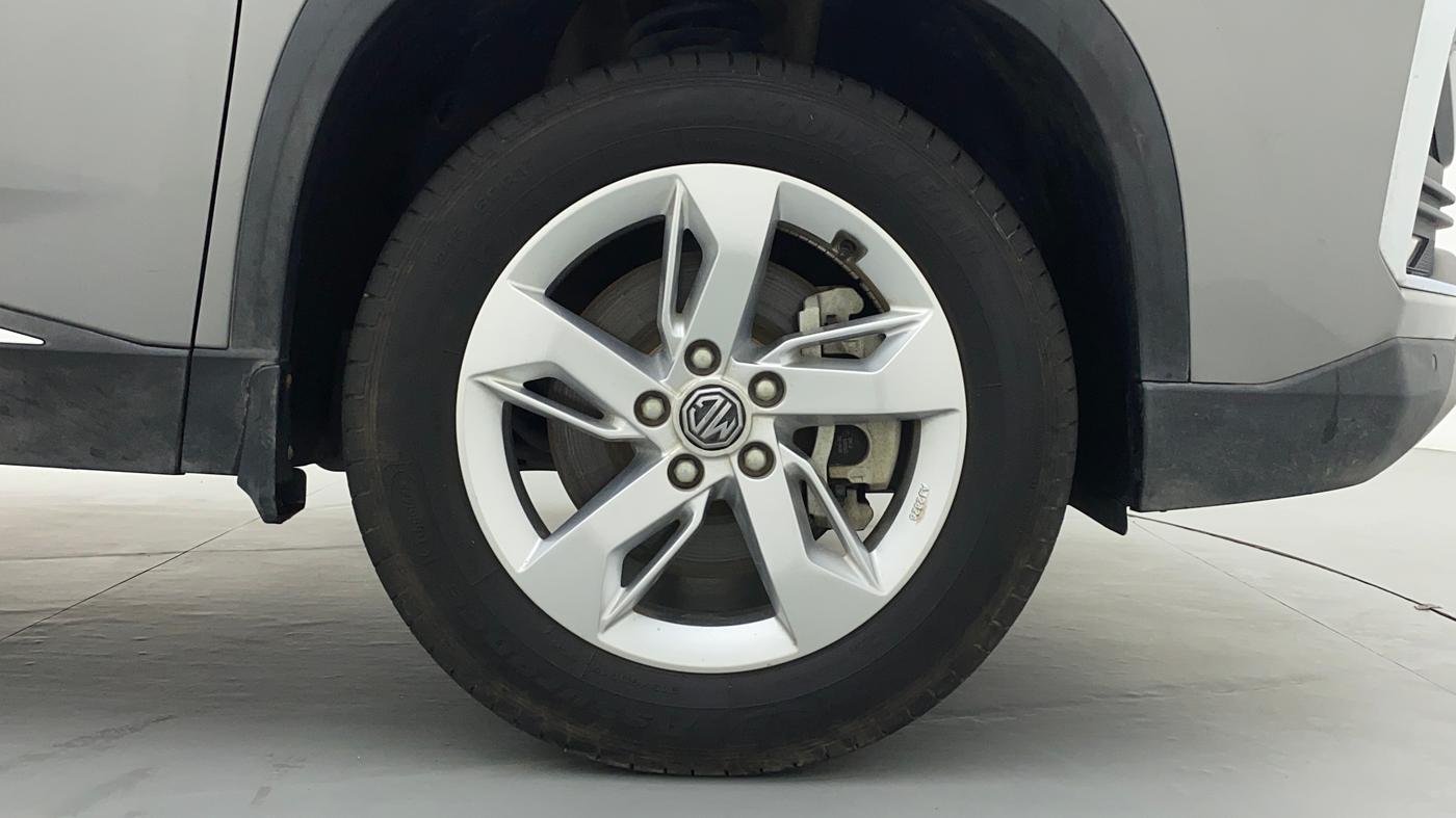 2021 MG HECTOR SUPER HYBRID PETROL MT, Petrol, Manual, 7,644 km, Right Front Wheel