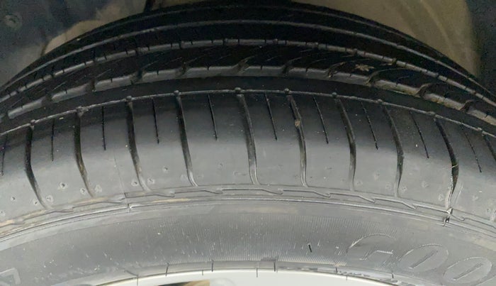 2021 MG HECTOR SUPER HYBRID PETROL MT, Petrol, Manual, 7,644 km, Left Front Tyre Tread
