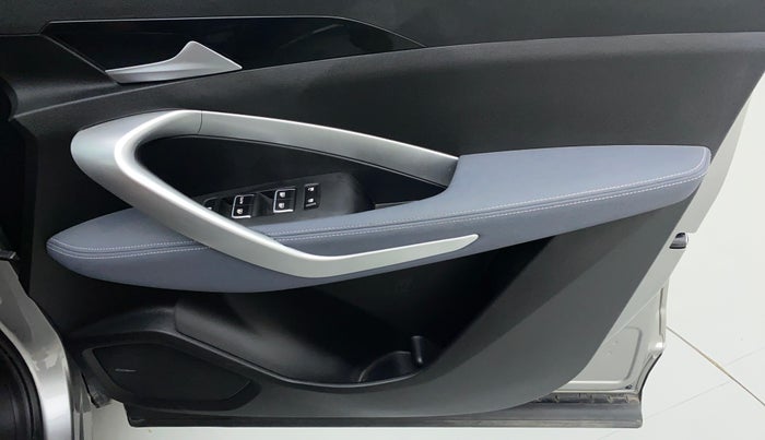2021 MG HECTOR SUPER HYBRID PETROL MT, Petrol, Manual, 7,644 km, Driver Side Door Panels Control