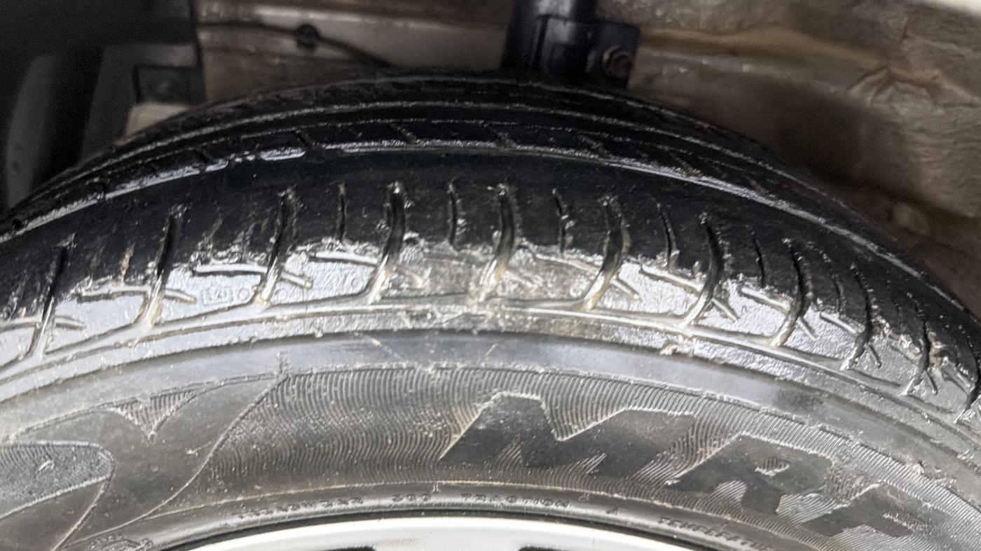 2018 Maruti Ciaz SIGMA 1.4 MT PETROL, Petrol, Manual, 66,660 km, Left Front Tyre Tread