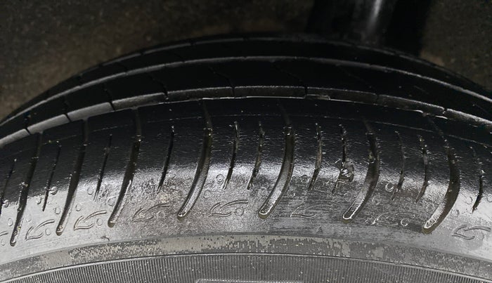 2019 Maruti Baleno DELTA PETROL 1.2, CNG, Manual, 37,070 km, Left Rear Tyre Tread