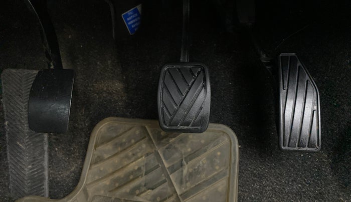 2019 Maruti Baleno DELTA PETROL 1.2, CNG, Manual, 37,070 km, Pedals