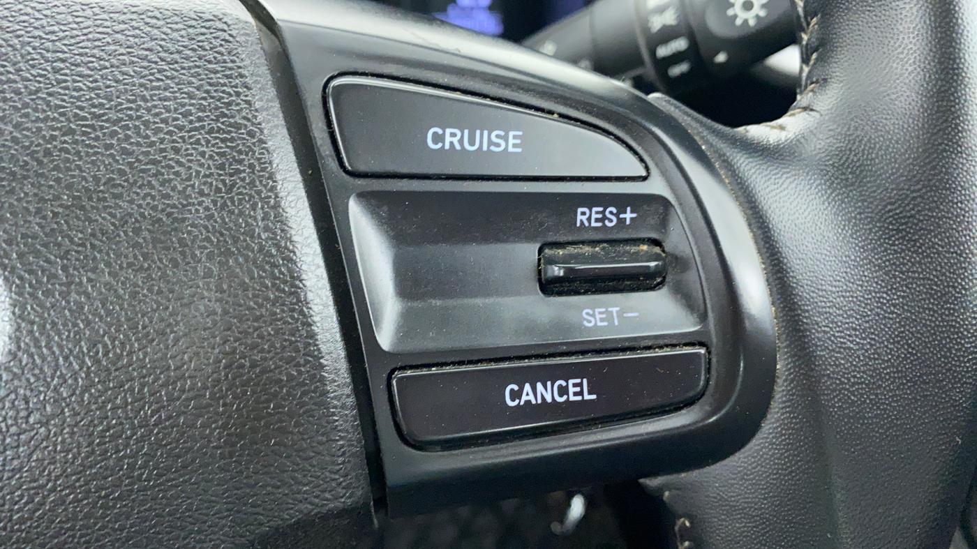 2020 Hyundai VENUE 1.0L Turbo GDI SX MT, Petrol, Manual, 30,227 km, Adaptive Cruise Control