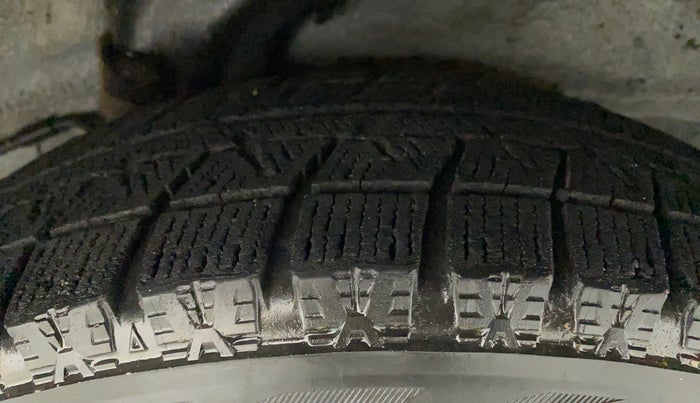 2011 Hyundai i10 MAGNA 1.2, Petrol, Manual, 82,088 km, Left Rear Tyre Tread