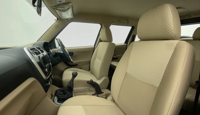 2022 Mahindra BOLERO NEO N 8, Diesel, Manual, 4,154 km, Right Side Front Door Cabin