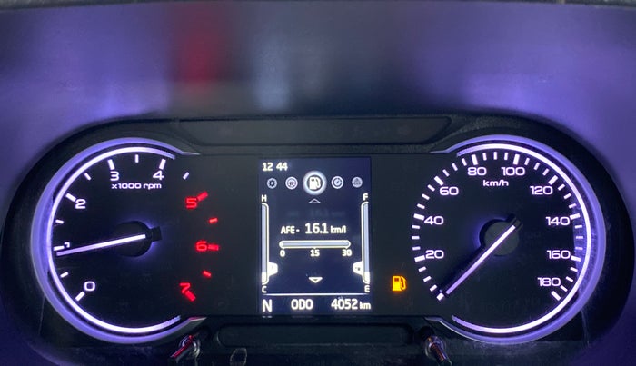 2022 Mahindra BOLERO NEO N 8, Diesel, Manual, 4,154 km, Odometer Image