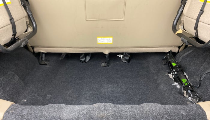 2022 Mahindra BOLERO NEO N 8, Diesel, Manual, 4,154 km, Boot Inside