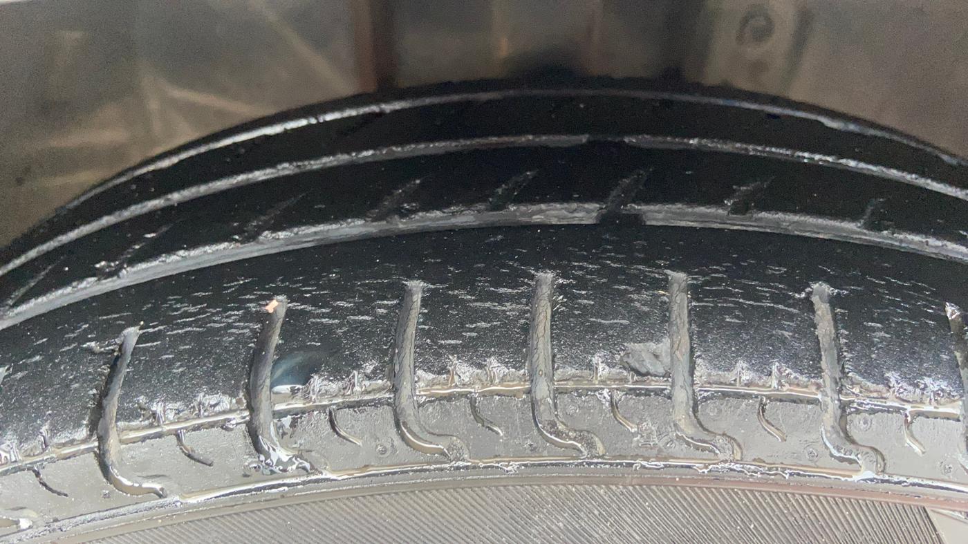 2016 Datsun Redi Go S, Petrol, Manual, 77,172 km, Right Front Tyre Tread