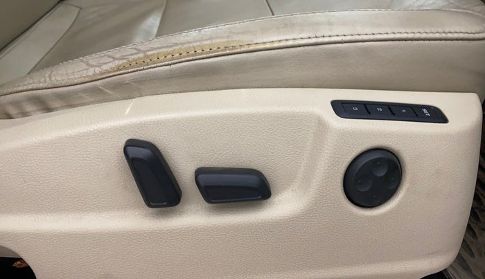 2014 Skoda Superb ELEGANCE 1.8 TSI AT, Petrol, Automatic, 74,204 km, Driver Side Adjustment Panel