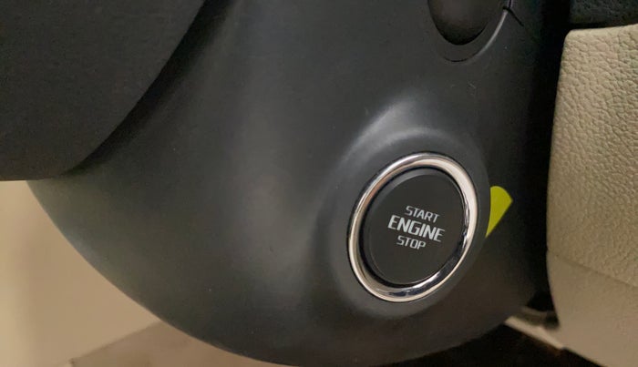 2014 Skoda Superb ELEGANCE 1.8 TSI AT, Petrol, Automatic, 74,204 km, Keyless Start/ Stop Button