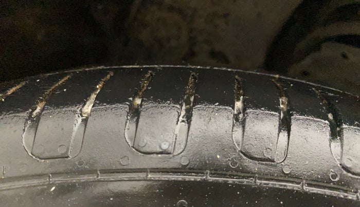 2017 Hyundai Creta SX PLUS 1.6 PETROL, Petrol, Manual, 1,15,309 km, Left Front Tyre Tread
