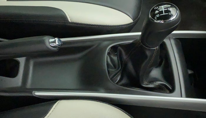 2017 Maruti Baleno ZETA PETROL 1.2, Petrol, Manual, 47,583 km, Gear Lever