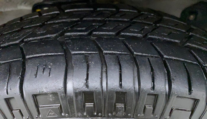 2020 Maruti Eeco 5 STR CNG WITH AC PLUSHTR, CNG, Manual, 13,723 km, Left Rear Tyre Tread