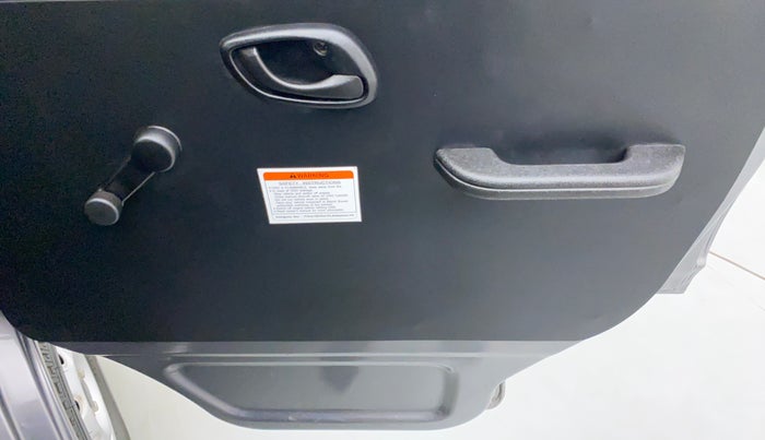 2020 Maruti Eeco 5 STR CNG WITH AC PLUSHTR, CNG, Manual, 13,723 km, Driver Side Door Panels Control