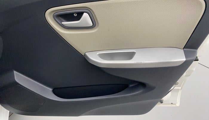 2014 Maruti Alto K10 VXI P, Petrol, Manual, 34,749 km, Driver Side Door Panels Controls