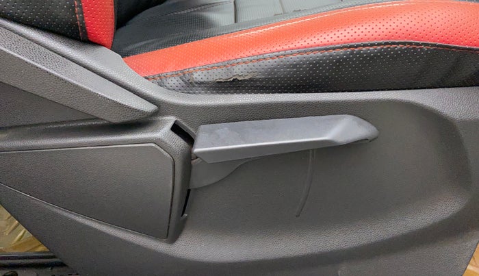 2013 Ford Ecosport 1.5TITANIUM TDCI, Diesel, Manual, 83,867 km, Driver Side Adjustment Panel