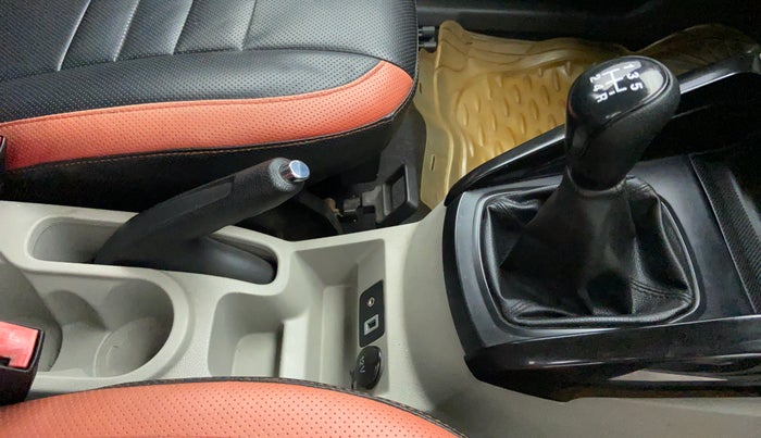 2013 Ford Ecosport 1.5TITANIUM TDCI, Diesel, Manual, 83,867 km, Gear Lever