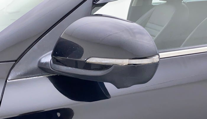 2021 KIA SELTOS GTX PLUS DCT 1.4 PETROL, Petrol, Automatic, 21,581 km, Left rear-view mirror - Indicator light not working