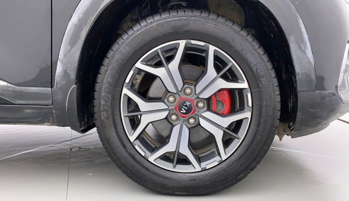 2021 KIA SELTOS GTX PLUS DCT 1.4 PETROL, Petrol, Automatic, 21,581 km, Right Front Wheel
