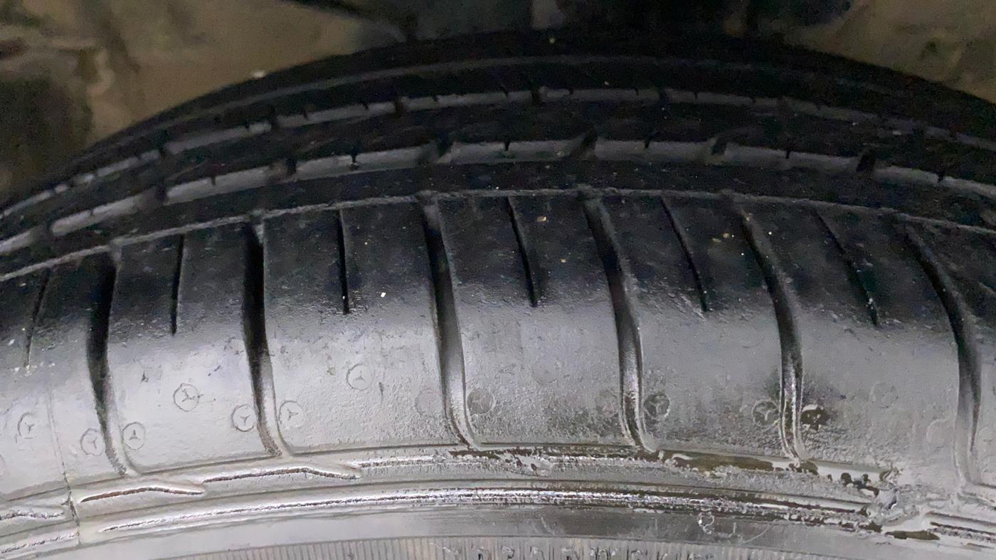 2021 KIA SELTOS GTX PLUS DCT 1.4 PETROL, Petrol, Automatic, 21,581 km, Right Front Tyre Tread