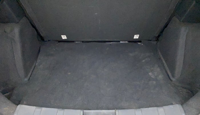 2018 Tata NEXON XM PETROL, Petrol, Manual, 17,476 km, Boot Inside