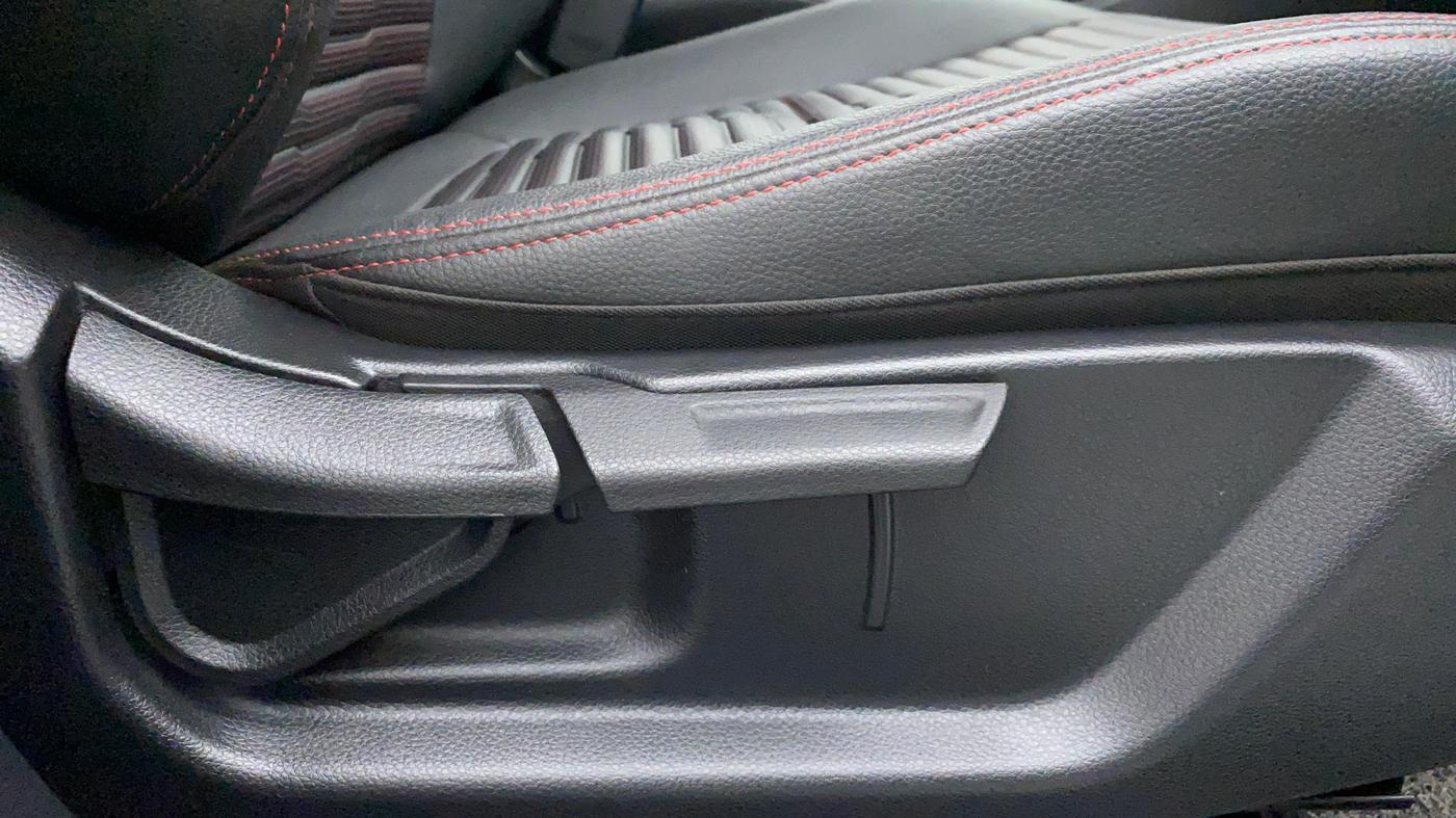 2020 KIA SONET GTX PLUS DCT 1.0, Petrol, Automatic, 12,056 km, Driver Side Adjustment Panel