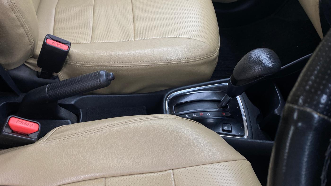 2019 Honda Amaze 1.2L I-VTEC VX CVT, Petrol, Automatic, 70,444 km, Gear Lever