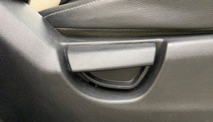 2018 Hyundai NEW SANTRO ASTA MT, Petrol, Manual, 41,252 km, Driver Side Adjustment Panel