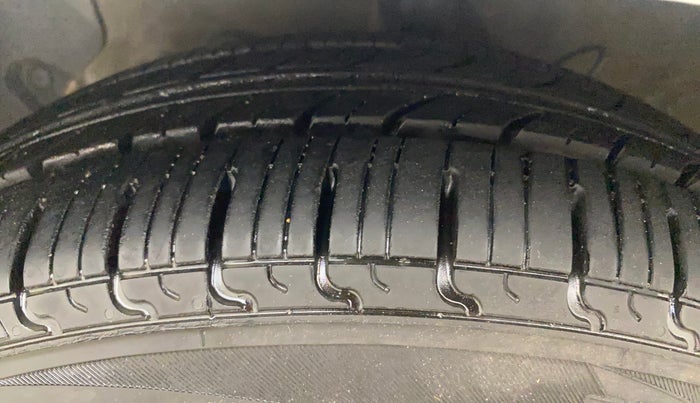 2018 Hyundai NEW SANTRO ASTA MT, Petrol, Manual, 41,252 km, Left Front Tyre Tread