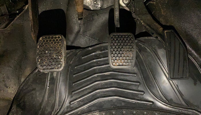 2015 Maruti Alto K10 VXI, Petrol, Manual, 27,754 km, Pedals