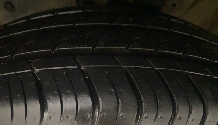 2020 Maruti IGNIS ZETA 1.2, Petrol, Manual, 59,801 km, Left Front Tyre Tread