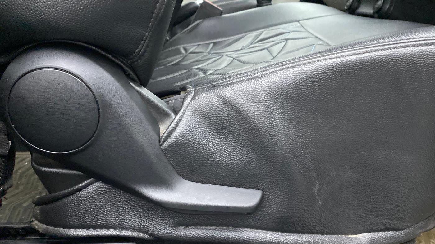 2018 Maruti IGNIS DELTA 1.2, Petrol, Manual, 32,952 km, Driver Side Adjustment Panel